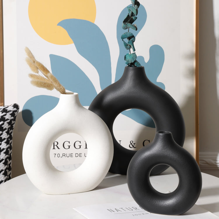 Black Ceramic Doughnut Vases