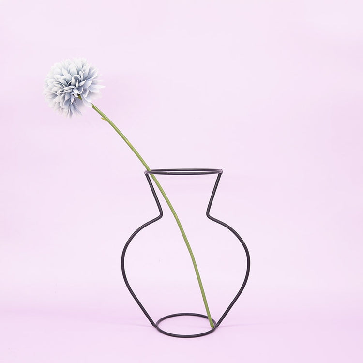 Stylish Black Metal Wire Vase for Modern Flower Display
