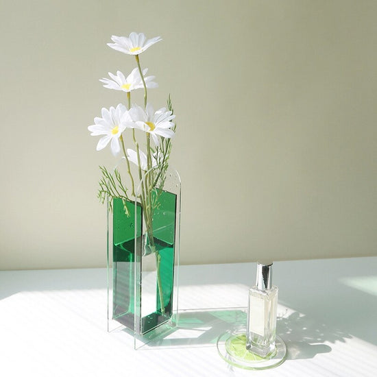 Colorful Acrylic Flower Vases - MAHOGANY STREET