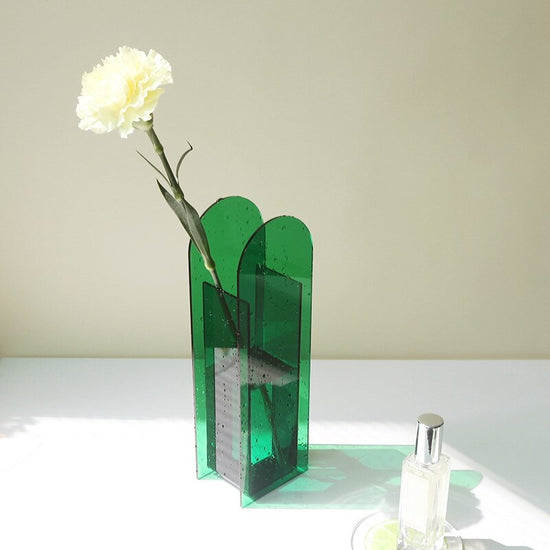 Colorful Acrylic Flower Vases - MAHOGANY STREET