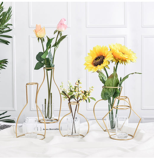 Wire Vase In Gold - MAHOGANY STREET